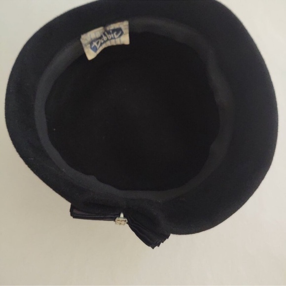 Vintage Black Hat with Bow Accent - Picture 4 of 8